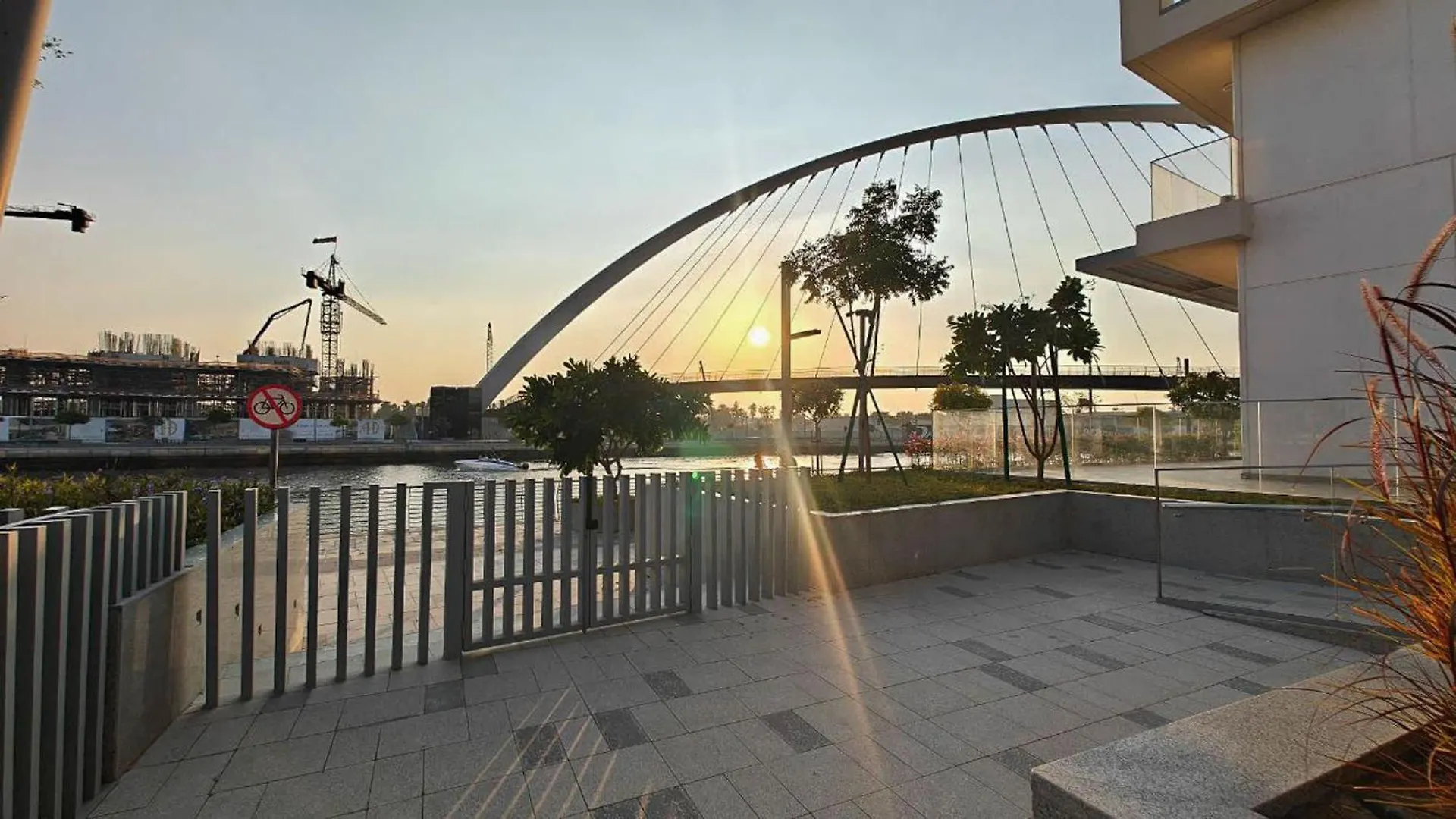 Elegant Unit In Al Wasl Sleeps 4 With Canal Views دبي