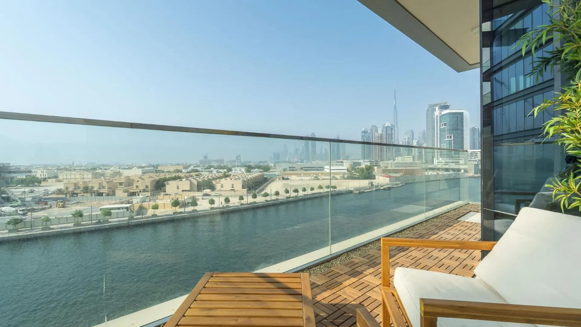 Elegant Unit In Al Wasl Sleeps 4 With Canal Views دبي شقة